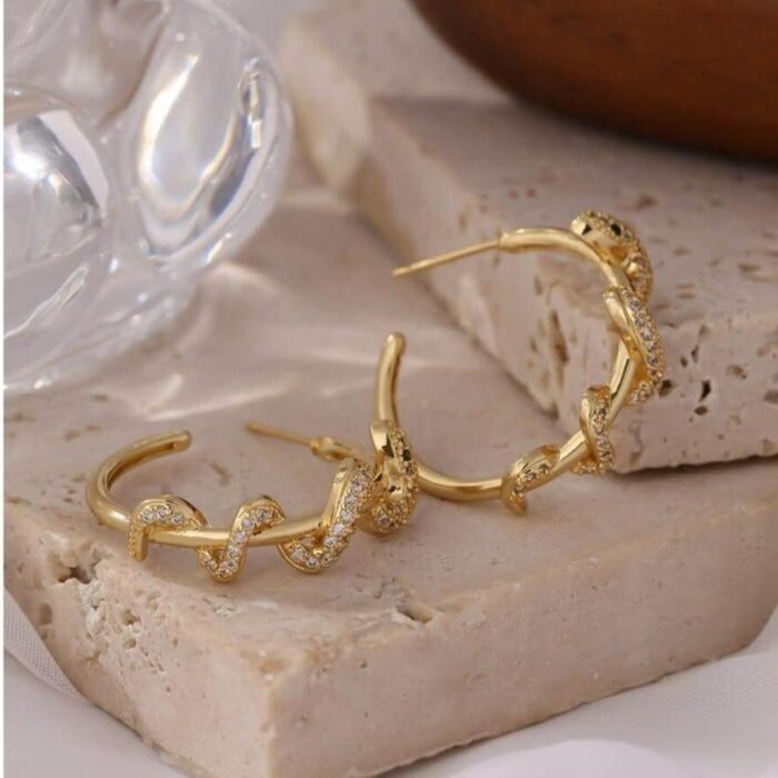 Luxury Snake Earrings gold