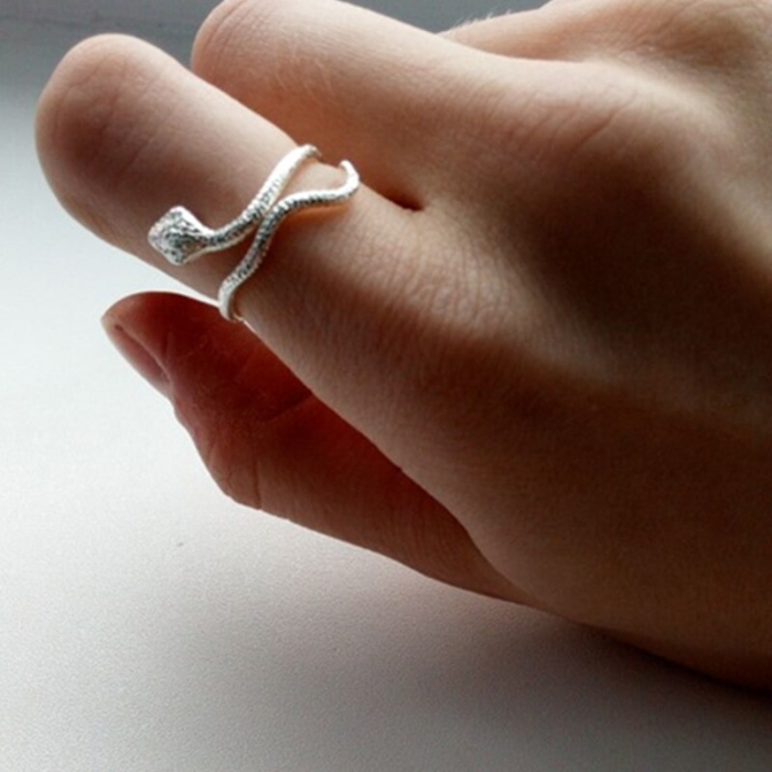 Thin Silver Snake Ring